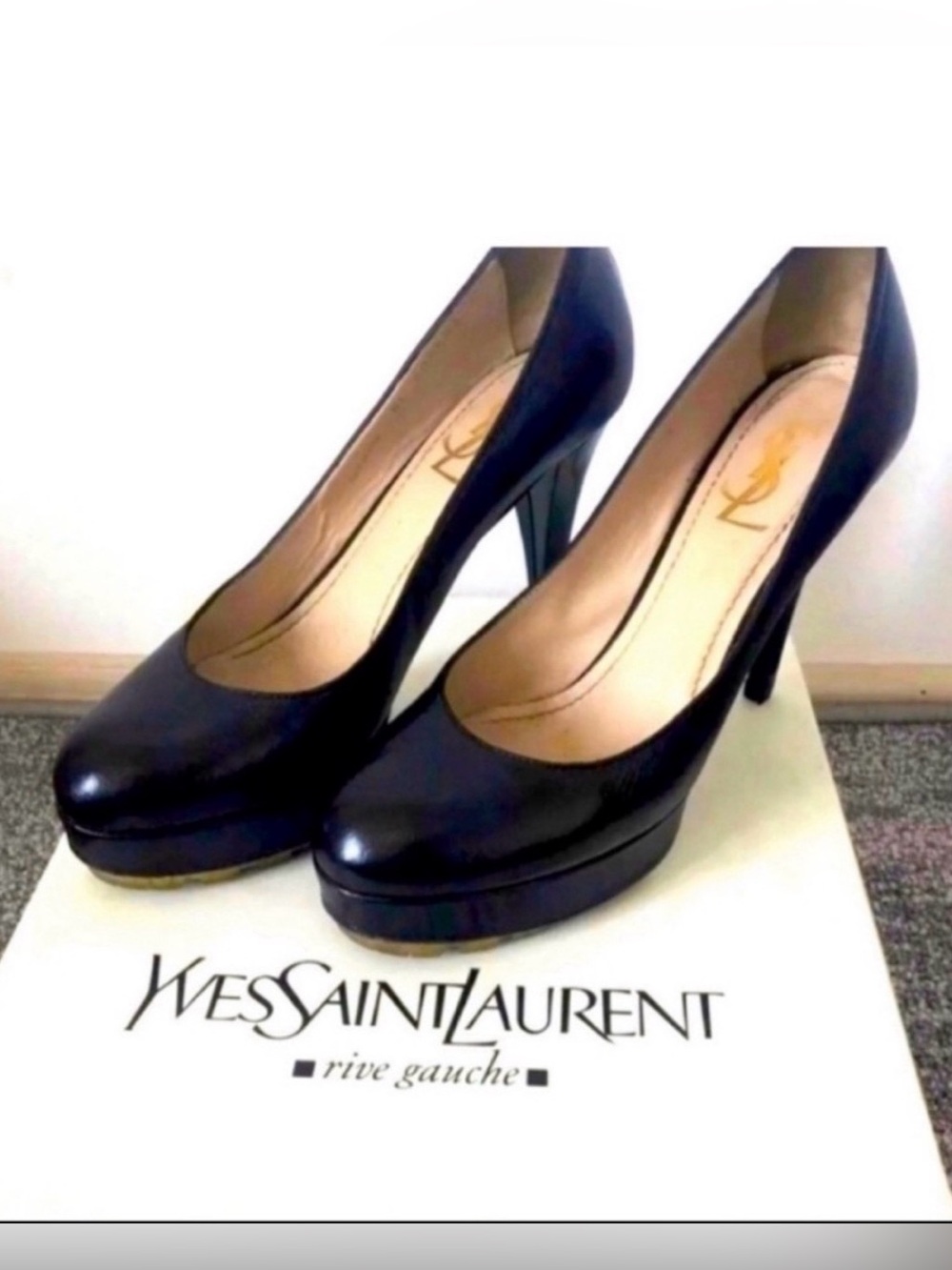 Yves Saint Laurent Black Leather Platform Pumps with High Stiletto Heel size 38